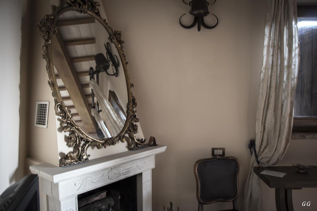 Mons Major Relais Villa Montemaggiore al Metauro Room photo